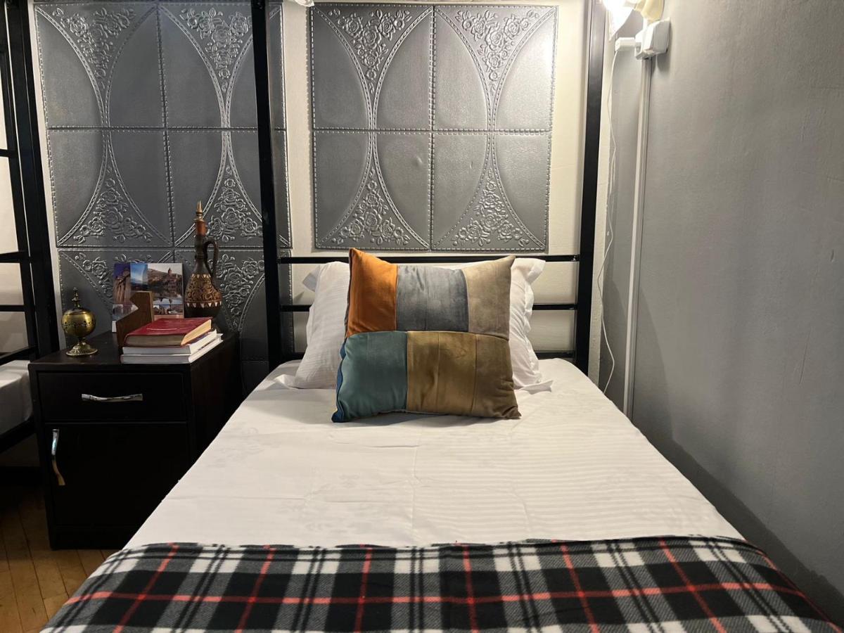 Backpackers Hostel Tiflis Dış mekan fotoğraf